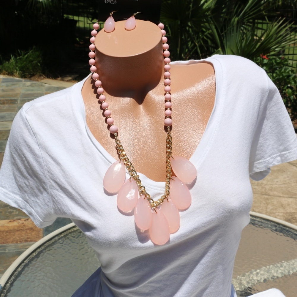 Long Chunky Teardrop Statement Necklace Pale Pink - Picture 2 of 5